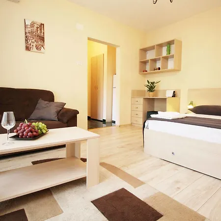 Serviced 3* Bucarest